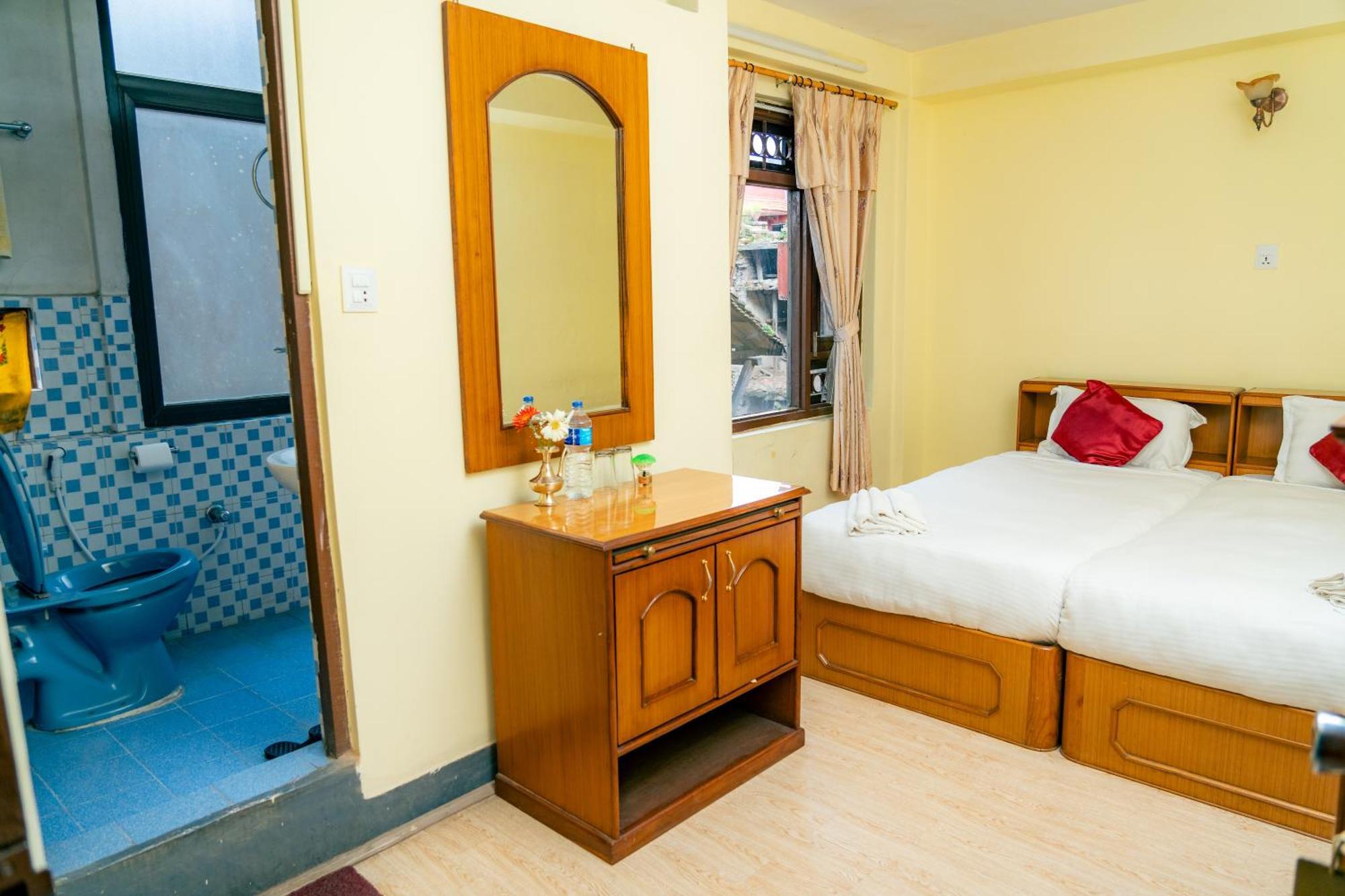 Golden Gate Guest House Bhatgoan Esterno foto