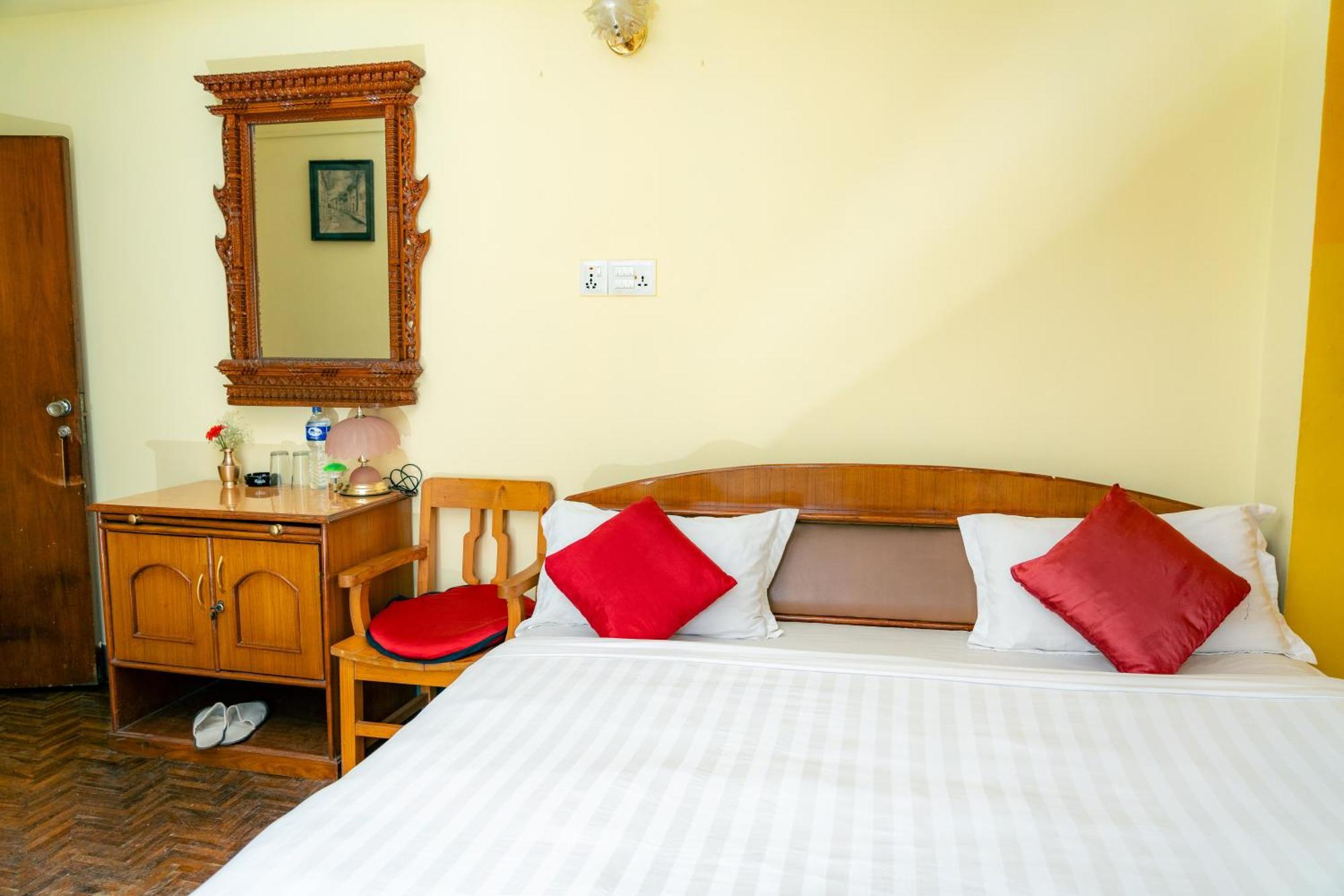Golden Gate Guest House Bhatgoan Esterno foto