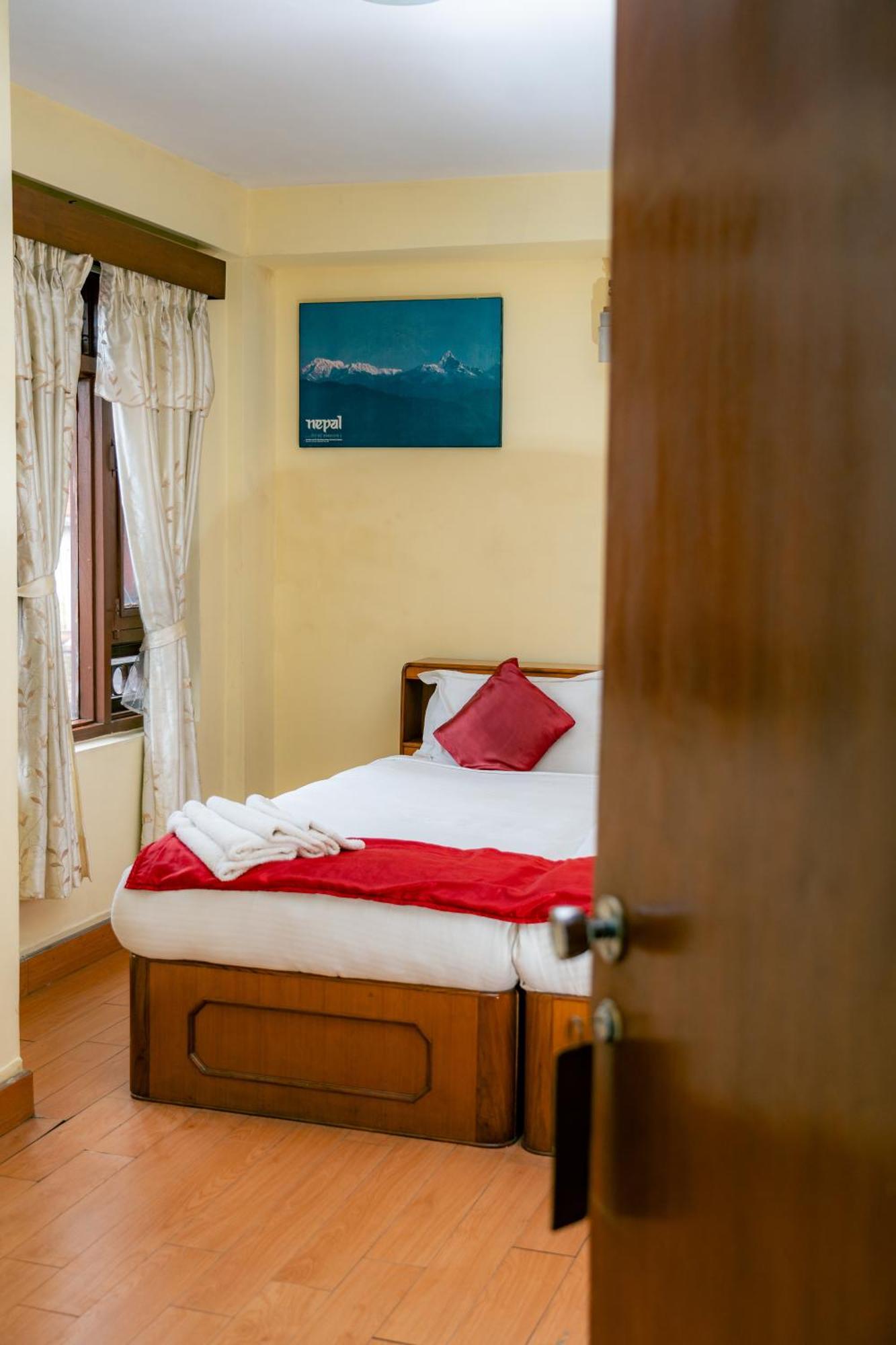 Golden Gate Guest House Bhatgoan Esterno foto